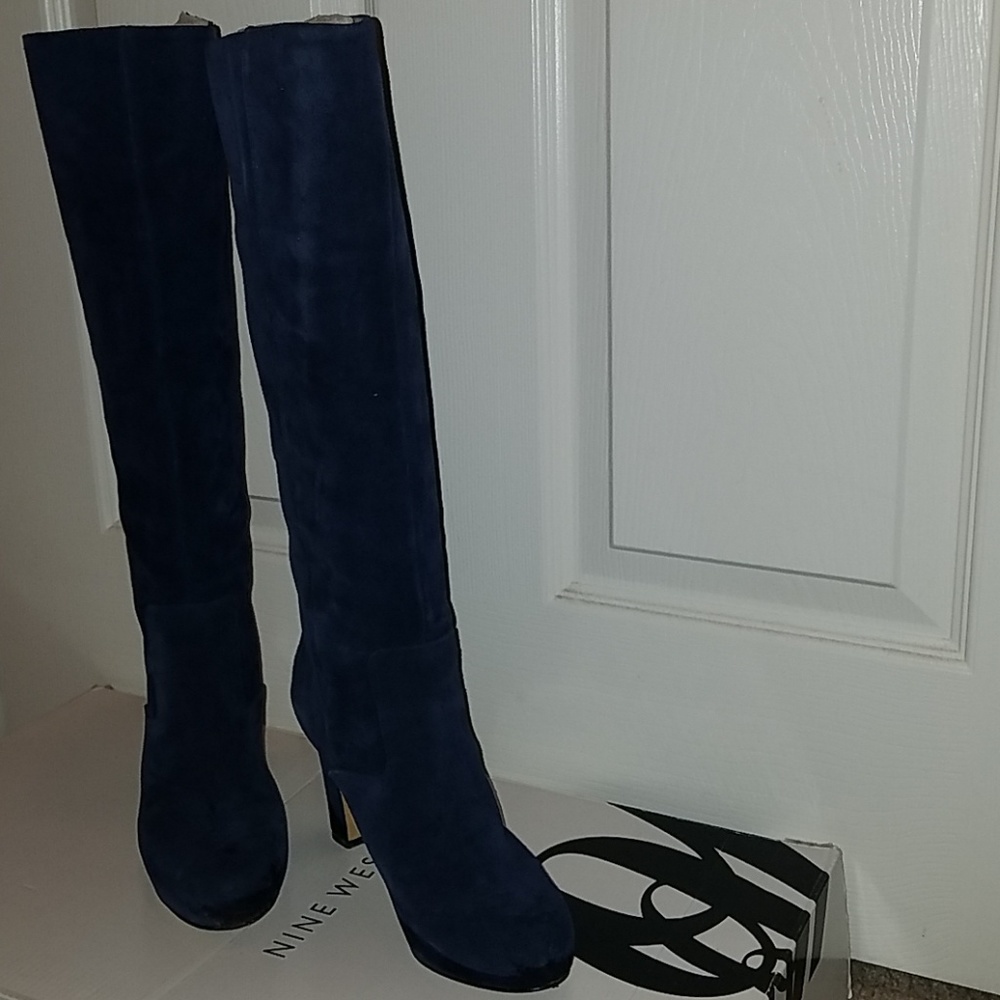 Blue suede Nine West Boots